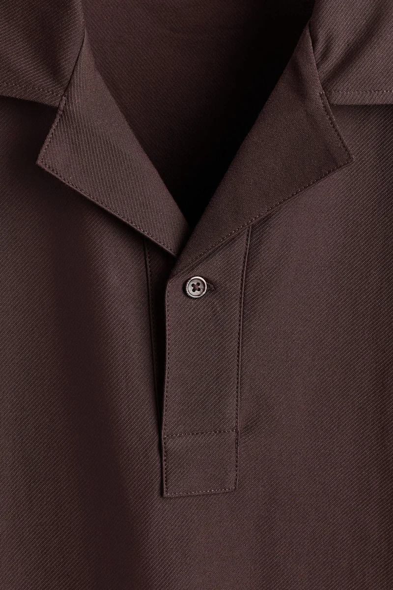 اتش اند ام تي-شيرت بولو بقصة واسعة